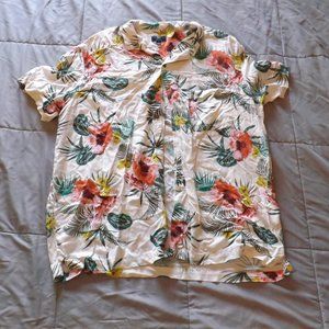 Men's Hawaiian Style Button Up Shirt